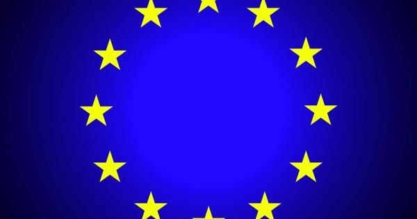 EU flaget med de 12 stjerner 